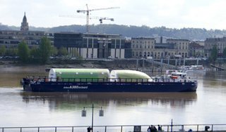 Fuselage sections transit by ship from the Port of Bordeaux on their way to final assembly at Toulouse (Port of Bordeaux)